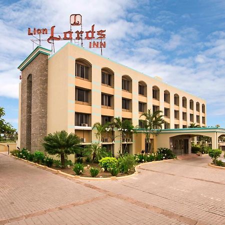 Lion Lords Inn Rajula Bagian luar foto